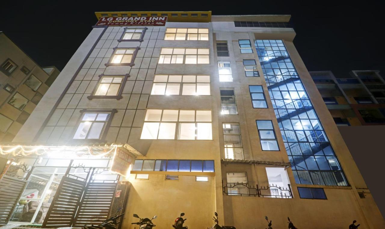Treebo Trip LG Grand Inn Haiderabad Buitenkant foto